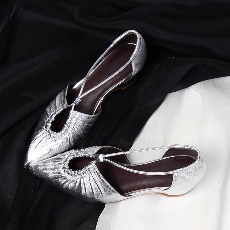 Sheepskin version~ Summer temperament single shoes pointed hollow pleated shoes Ou Ruofeng wears light mouth silver sandals