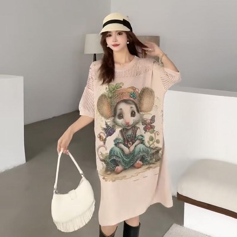 

Женское летнее платье-футболка из ледяного шелка 2025 - Ажурный короткий рукав, Свободный крой, Нишевый дизайн, Горячая отделка, Миди One Size (85-170 jin)