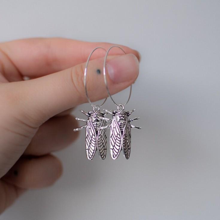 Retro Silver Color Cicada Dangle Hoop Earrings Necklace for Women Men Gothic Insect Dangle Earrings Boho Nature Bug Jewelry Sets