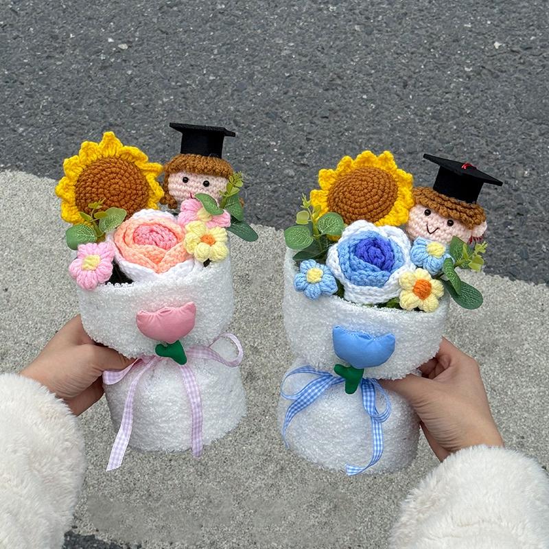 Knitted Crochet Flowers Bouquet Mother'S Day Gifts Artificial Graduation Bouquet With Gifts Bag Party Wedding Decor