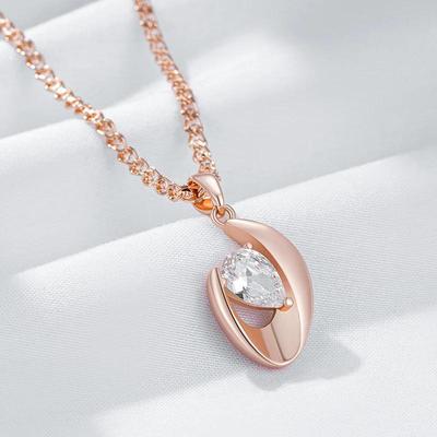 Lesklý geometrický zirkonový dámský přívěsek zlatý náhrdelník minimalistický kostýmní šperky odpovídající svatební párty