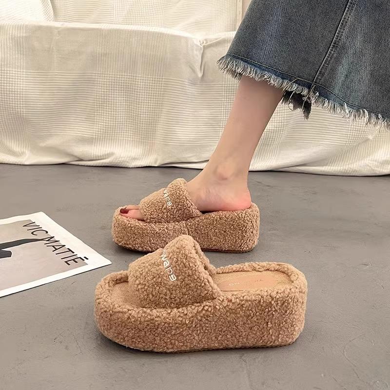 

Height-increasing thick-soled fluffy slippers women s 2025 autumn and winter new small muffin shoes home lamb plush slippers 40