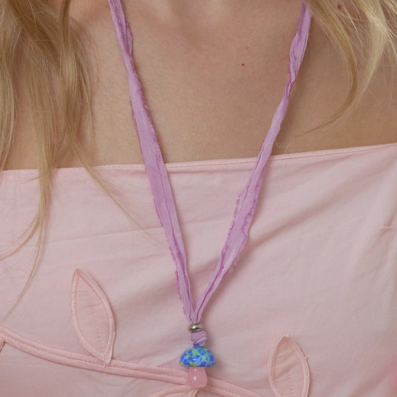 FANTASTIC PLANET candy mushroom silk necklace