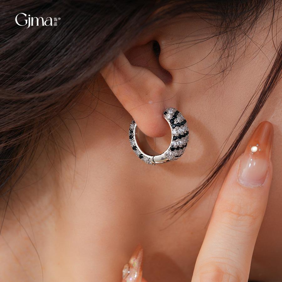 Vintage medieval zircon irregular geometric texture earrings stud earrings personalized earrings women