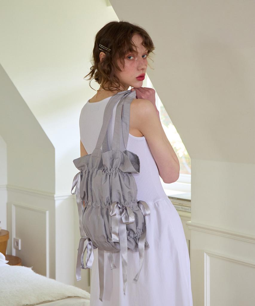 Salon De Yohn Ribbon Shirring Bag_ Silver