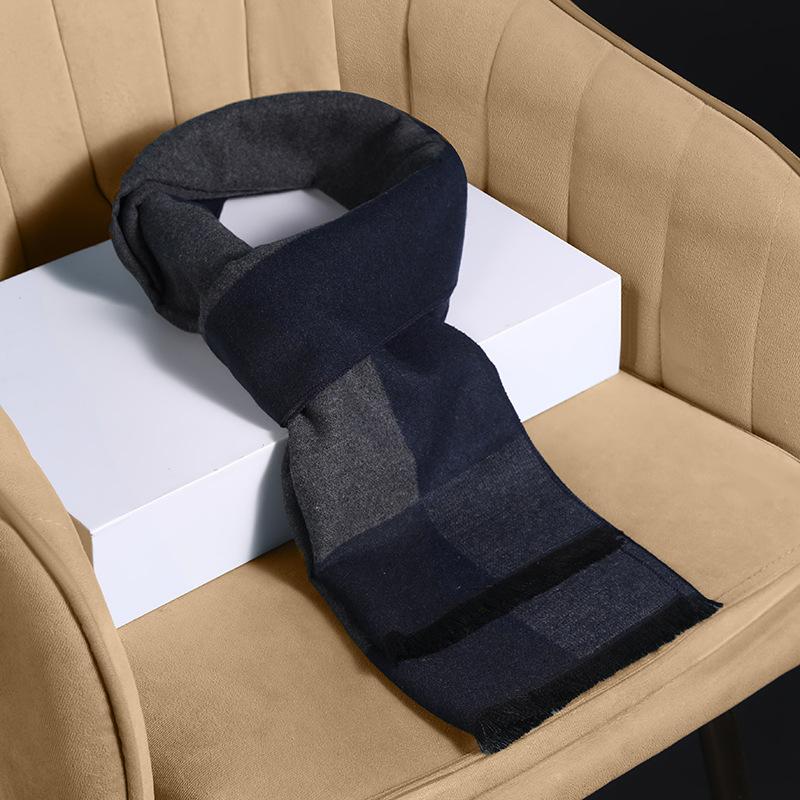 Classic black and gray plaid color matching men's scarf, winter warm thickened brushed scarf men's
