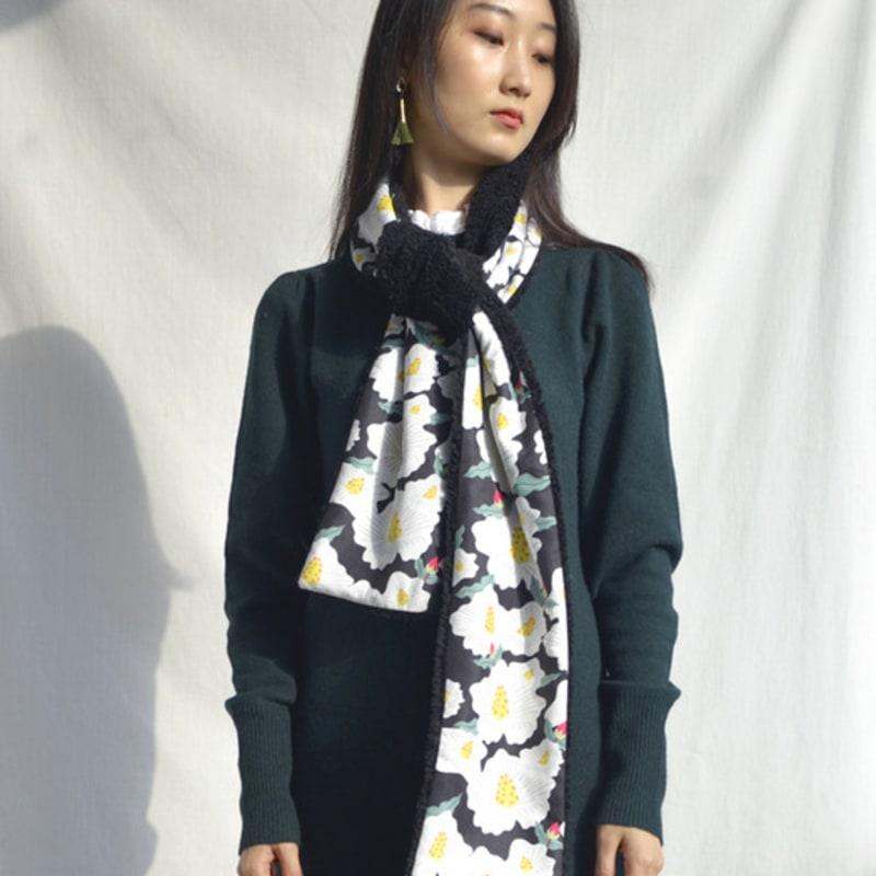 HAUT COLLECTION Écharpe Huyun Rose de Sharon G1