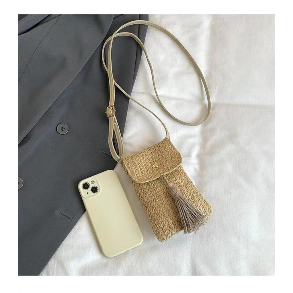 Fashionable Summer Beach Vacation Mini Shoulder Bag -Adjustable Shoulder Strap, Magnetic Buckle Design, Solid Tassel Details, Crossbody Phone Bag