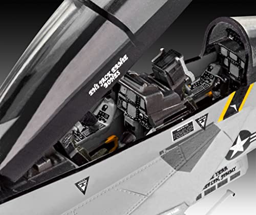 Revell 1/72 scale US Navy F/A18F Super Hornet Jolly Rogers plastic model kit, model number 03834, molded in color