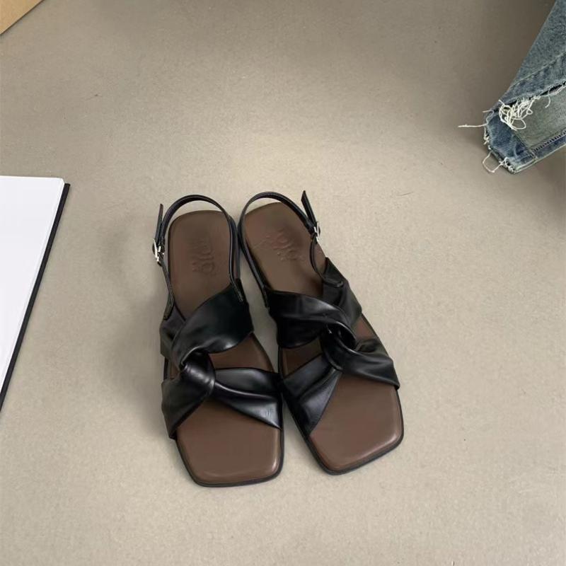 

2025 Женские Летние Новые Модные Шлепанцы с Квадратным Носком Повседневные Роскошные Римские Высококачественные Шлепанцы для Женщин 35 чёрный