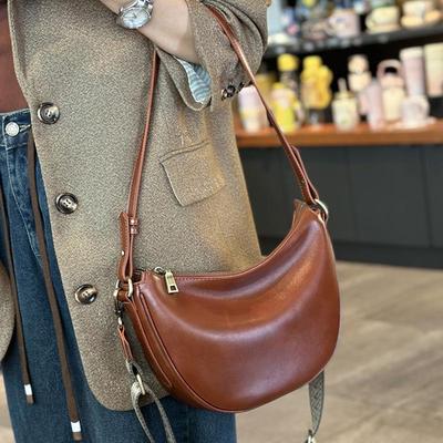 2024 Γυναικεία Τσάντα Crossbody σε Σχήμα Ημισελήνου από Γνήσιο Δέρμα Baguette - Υψηλής Ποιότητας, Κομψή, Δημοφιλές Σχέδιο