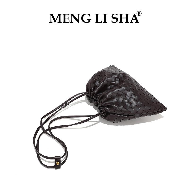 Premium sense single shoulder armpit woven pleated cloud bag women commuter versatile hand carry crossbody drawstring garbage bag