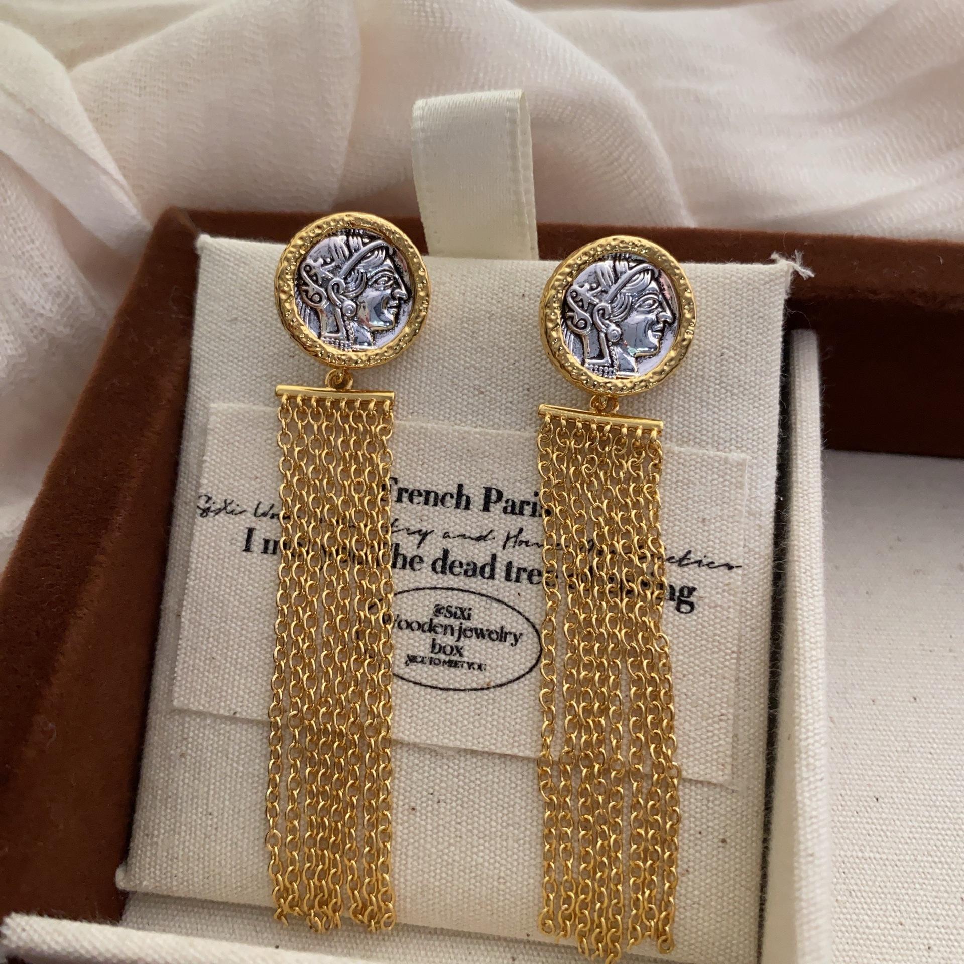 New French Hong Kong style new light luxury creative design sense ancient coin tassel French retro stud earrings women