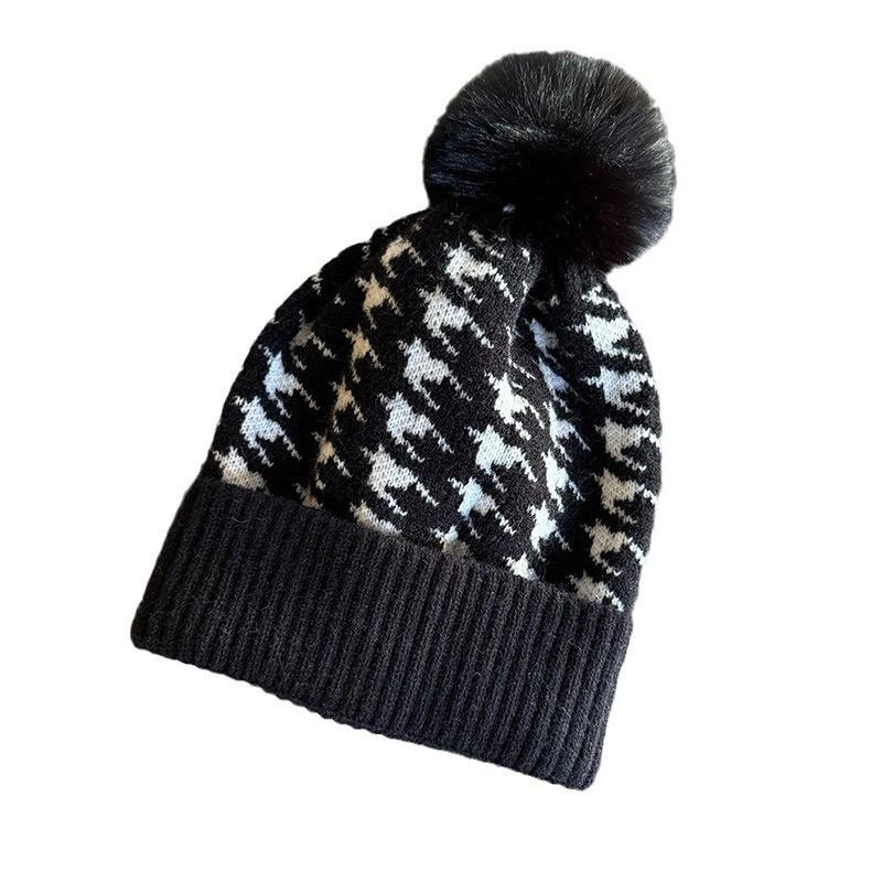 Knit Hat For Women With Vintage Houndstooth Pattern And Warmth For Autumn Winter Fashion