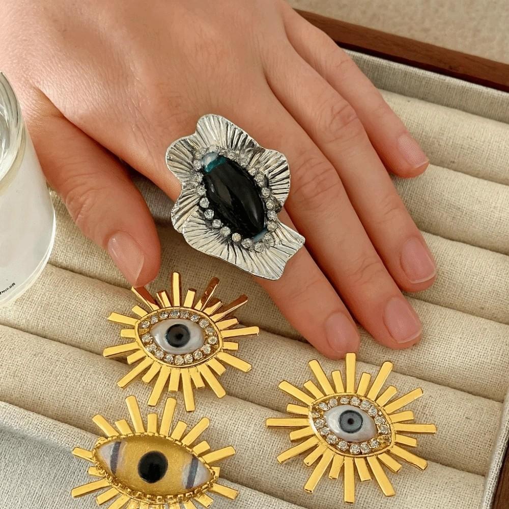 Blue Eyes Exaggerated Ring Geometric Vintage Gold Ring Personality Demon Eye Ring  Decoration