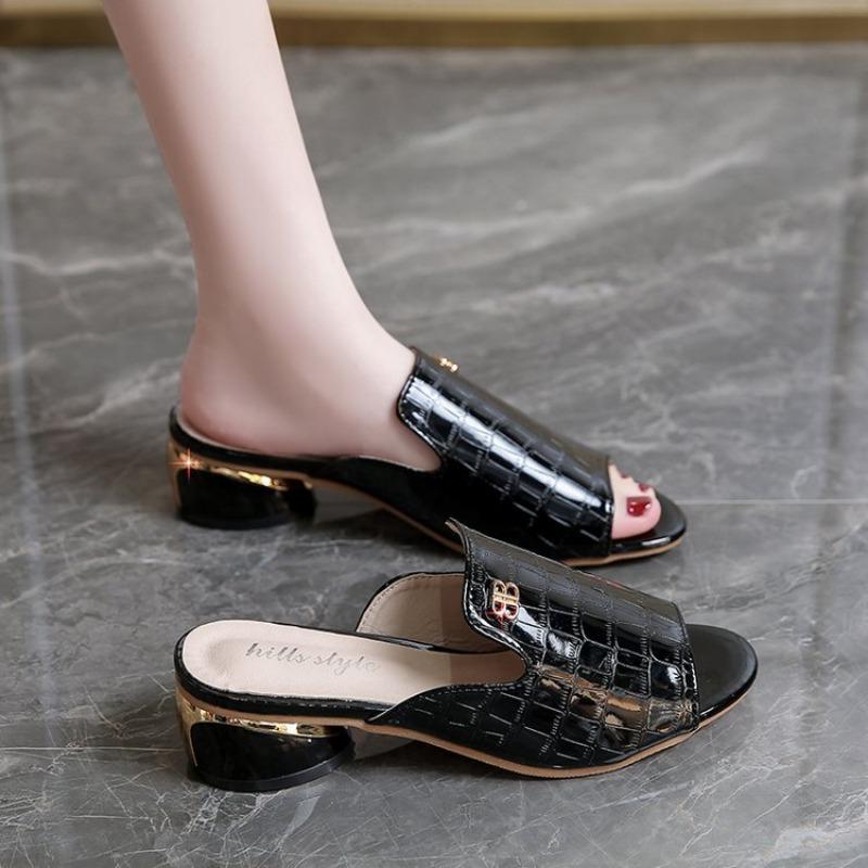 Large Size Women's Shoes New Fish Mouth Rhinestone Thick Heel Slippers Women's Low-heeled Casual Women's Slippers