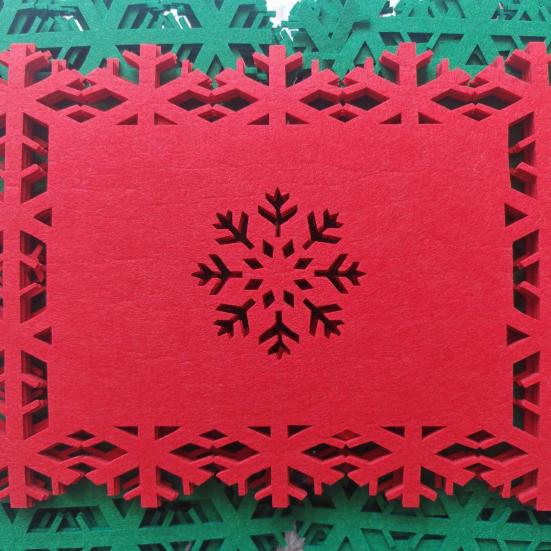 12 Stück Filz-Platzset Weihnachts-Themen Tischdeko Hitzebeständige Untersetzer Feiertags-Essmatten für Partys Restaurants Zuhause