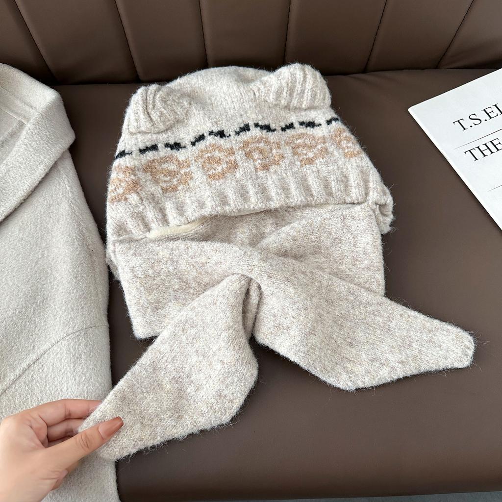Japan and Korea Fashion Knitted Ear Cap Women's Sweet and Cute Pattern Mixed Color Pattern Warm Knitted Wool Scarf Hat