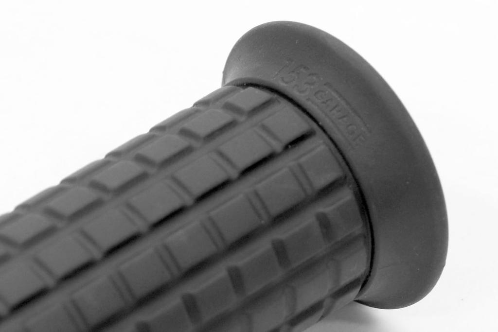 Active 153 Garage 153 Garage 15301604BK Motorcycle Grip, 1 Inch (Through Type), Block S