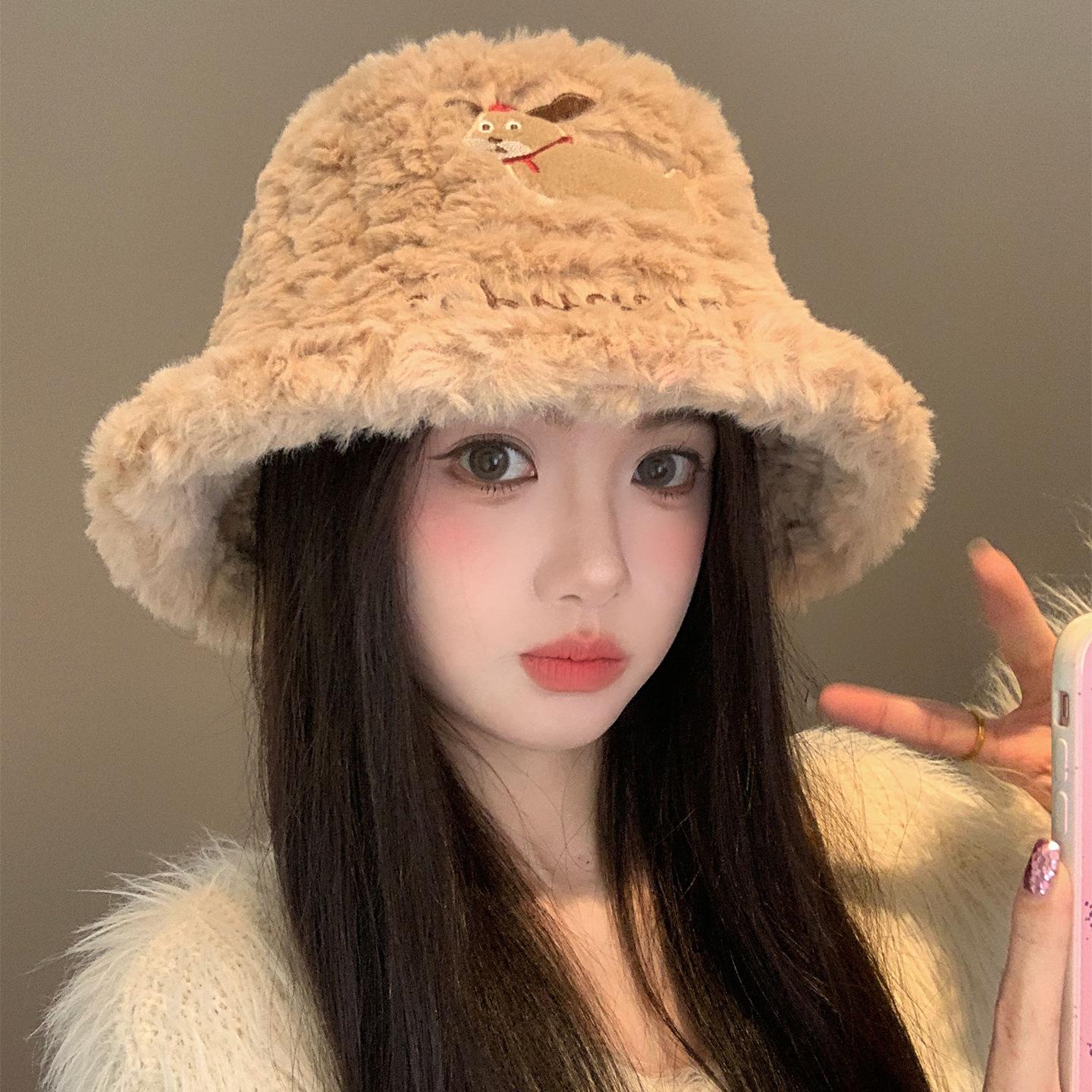 

Cute puppy plush bucket hat female season showing face small versatile bucket hat big head circumference warm hat one size fits all (54-58cm) хакі
