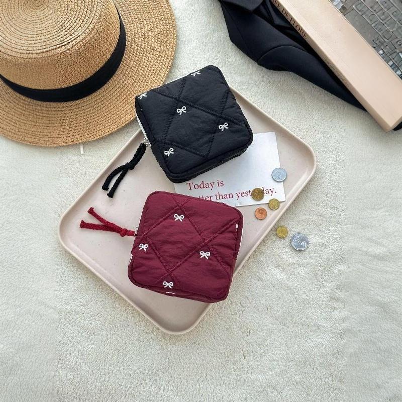 Quilted Mini Storage Bag Cute Bow Embroidery Soft Padded For Daily Travel Cosmetics Jewelry Small Items