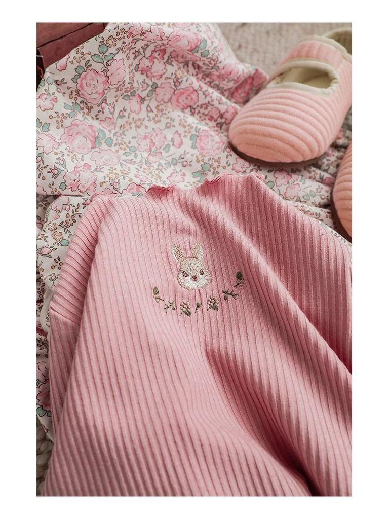 Girls' Cute Rabbit Embroidered Long-Sleeve T-Shirt - Versatile Base Layer for Spring/Autumn