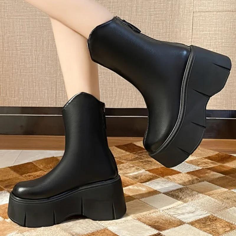 2024nya Damhöjande Stövel med Tjock Sula och Halvhögt Skaft Mujer Zapatos Trendiga Nya Design med Blixtlås Bak Dams MC-stövlar