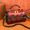Chinese Style Vintage Embroidered Shoulder Bag for Women Ethnic Floral Embodding Bohemian Shoulder Crossbody Bag for Commute