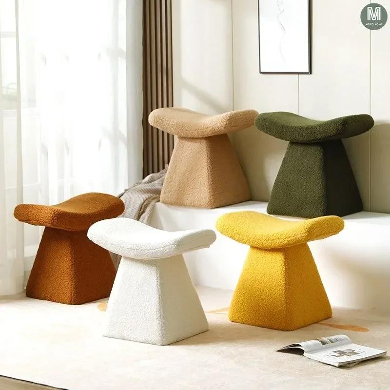 Nordic Ottoman Sitting Pouf Stool Living Room Furniture Entrance Porch Fabric Low Changing Stools Ottomans Wooden Vanity Chair