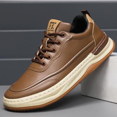 Chaussures décontractées polyvalentes tendance mode station européenne petites chaussures blanches chaussures de skate respirantes chaussures de sport en cuir de vache pour hommes chaussures pour hommes