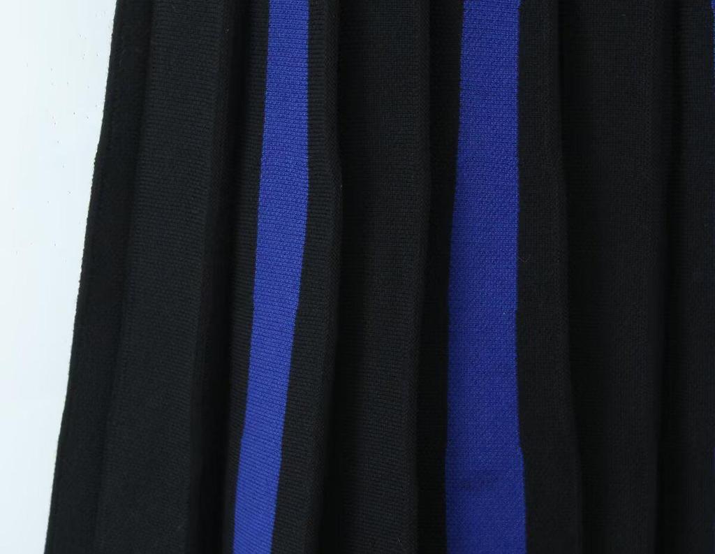 2025 Women's Knit Color Block Striped Pleated Half Skirt