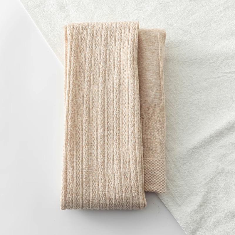 Women's Japanese Retro Cable Knit Fleece-Lined Stirrup Leggings - Autumn/Winter Style White Pantyhose