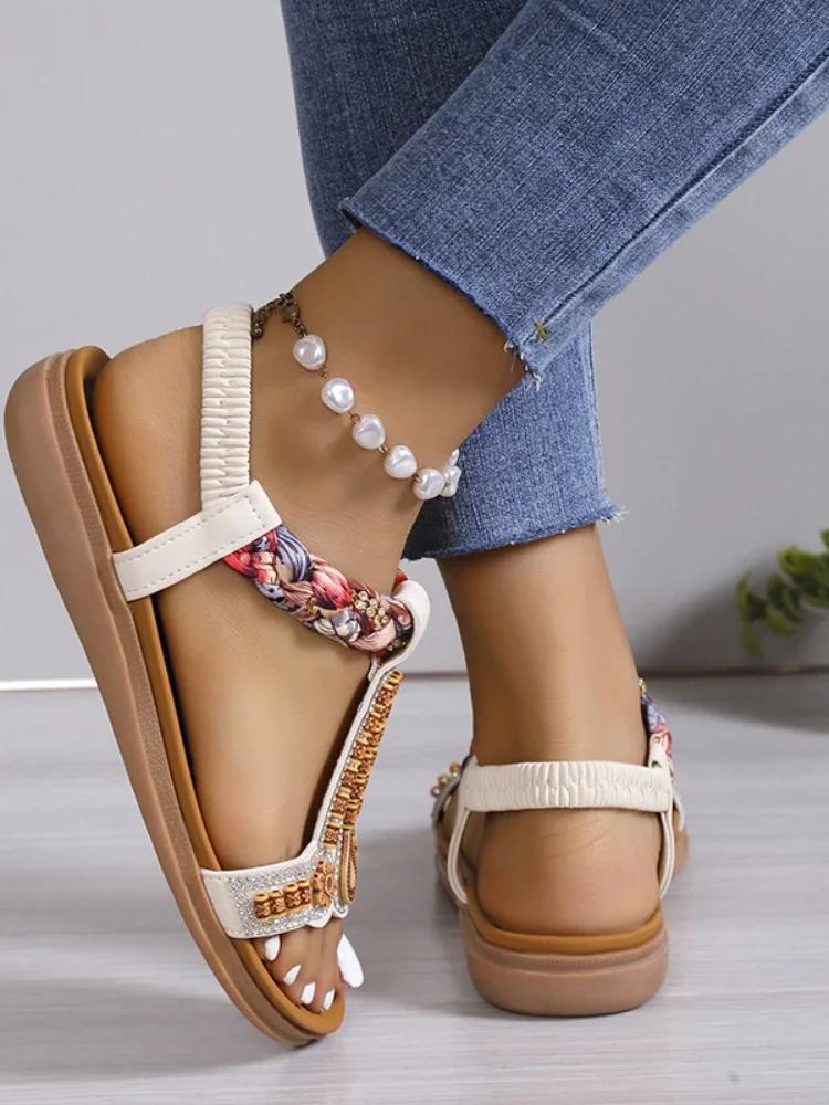 Женские босоножки на танкетке в стиле бохо — фото 5