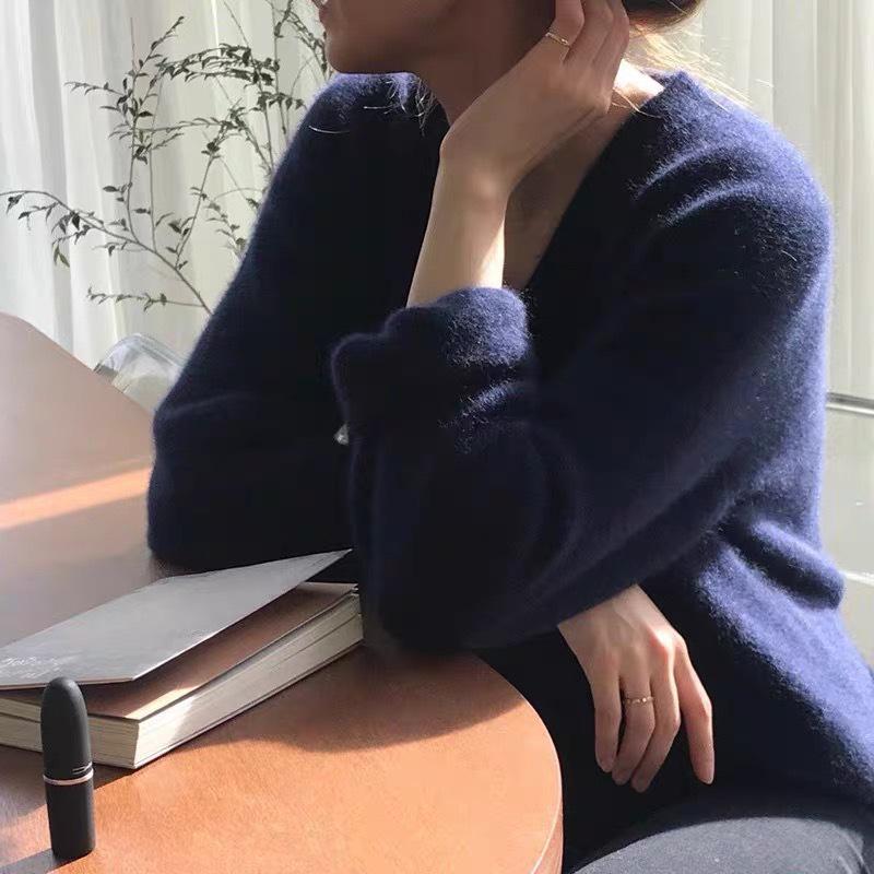 Women's Thick V-Neck Wool Sweater: Velvet, Loose, Casual Knitwear for Autumn & Winter