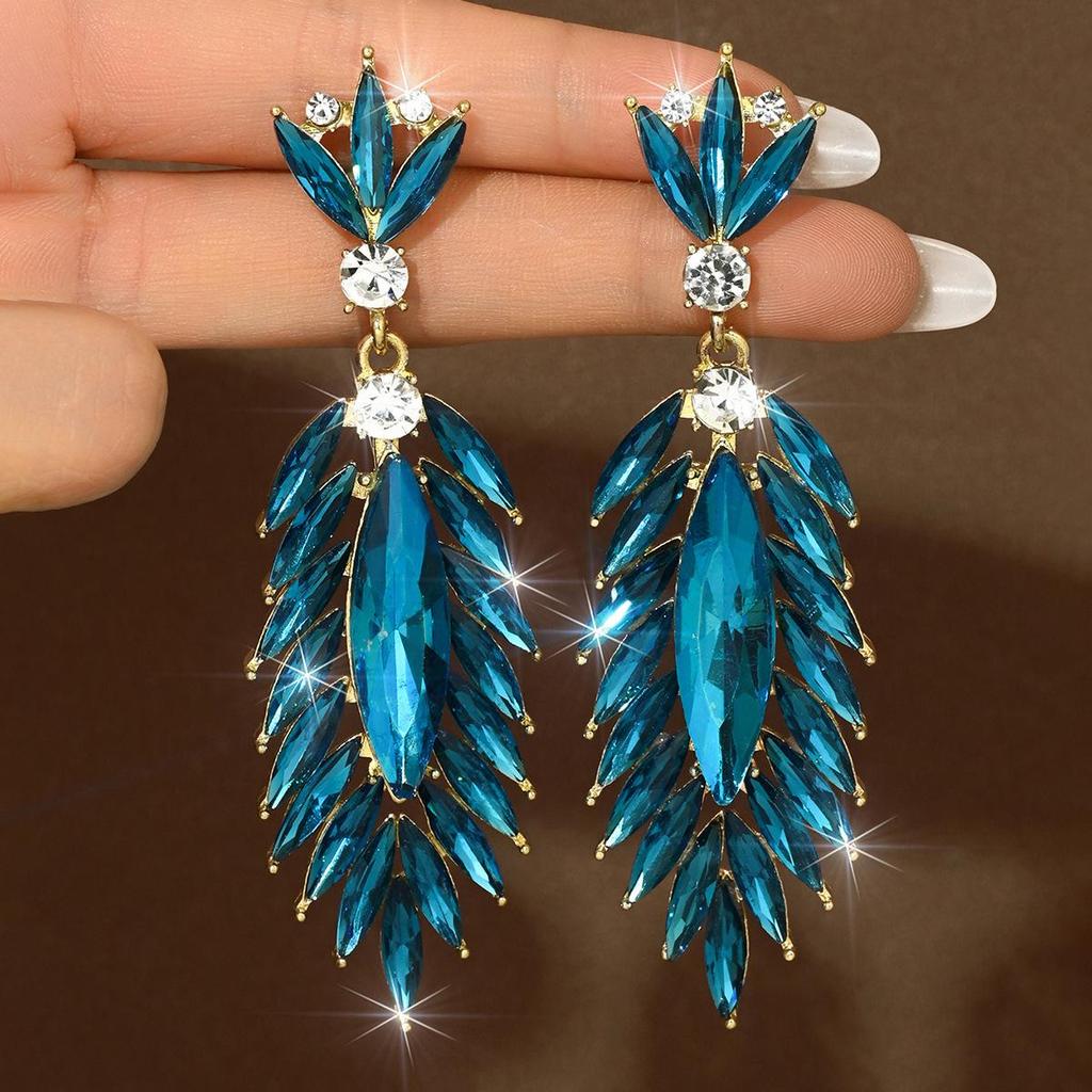 Exquisite Retro Crystal Leaf Tassel Earrings: Zinc Alloy Dangle for Weddings & Evenings