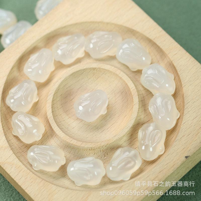 Good Bunny Pure White Chalcedony Bracelet: Cute Girls' Crystal Jade Pendant Accessory