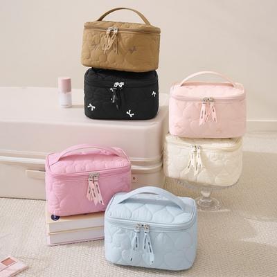 Large Capacity Women  Makeup Bag Heart Print Cosmetics  Storage Bag  Lipstick Skincare
