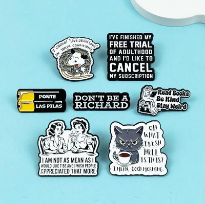 Elegant Animal Cartoon Brooch: Personality Badge for Clothing & Backpack Decoration