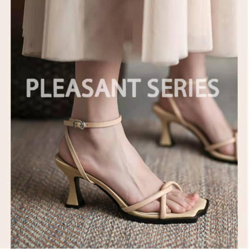 Fashion 2024 Spring New Brand Woman Sandals Fashion Ladies High Heels Elegant Med Heel Open Toe Buckle Sandal Women Mules