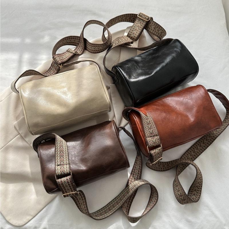 Trendy Vintage Shoulder Bag For Girls Stylish And Chic With Multiple Color Options