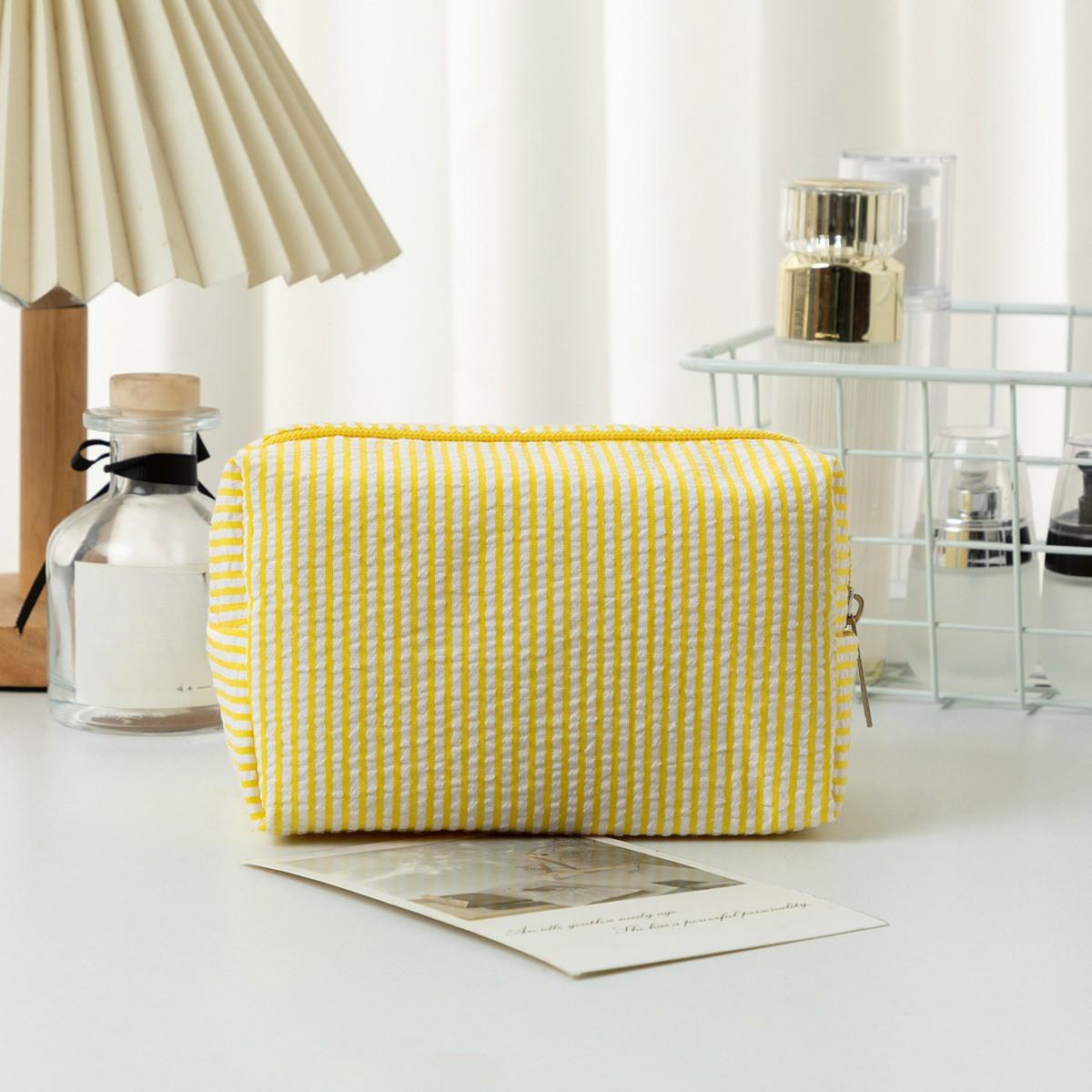 

Новая Модная Полосатая Женская Косметичка Портативный Органайзер для Макияжа для Путешествий на Молнии Женская Сумка Косметичка для Девочек 16x9x9cm жёлтый