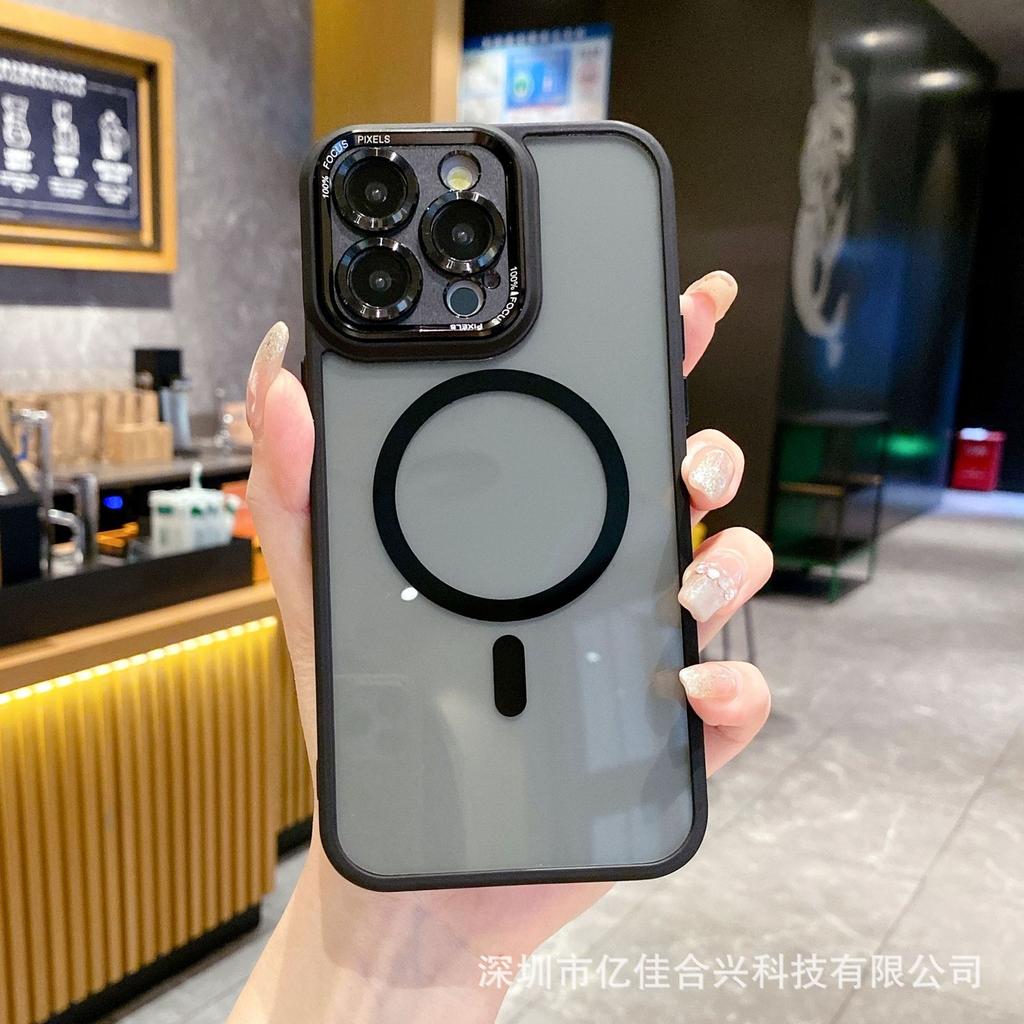 The new fine-hole eagle eye magnetic suction is suitable for iPhone17promax mobile phone case, Apple 16 transparent hard case protective case.
