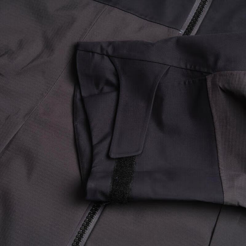 DECATHLON MT 500 Waterproof Breathable Long Sleeve Mountain Hiking FORCLAZ Waterproof Breathable Abrasion Jacket Men's Carbon Grey/Black