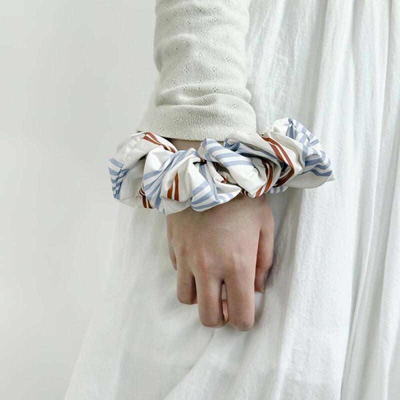 Mansion Stripe Scrunchie