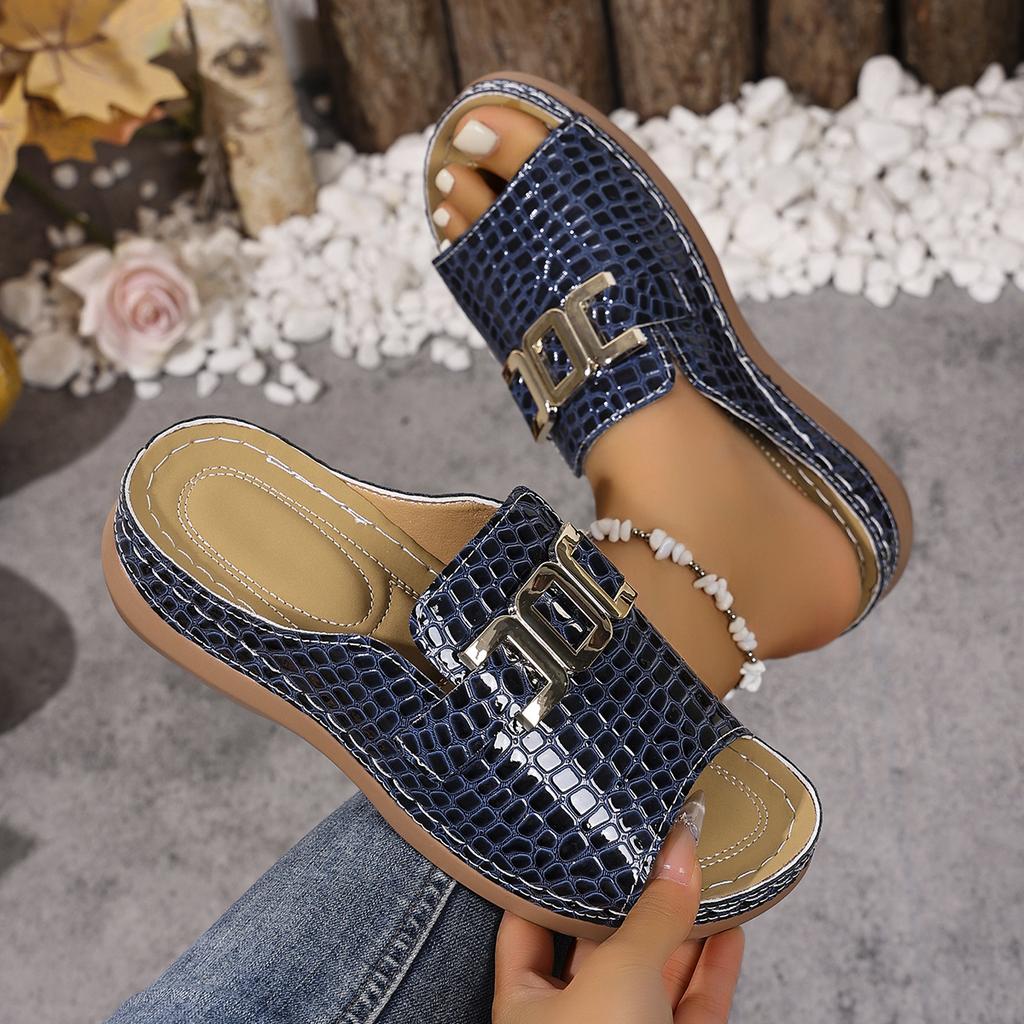 Mode Été 2025 Nouvelles Pantoufles pour Femmes Sandales Plates Décontractées Tendance 2025 Chaussures Slingback Femme Plateforme Compensée Sport Pantoufles Slides Femmes