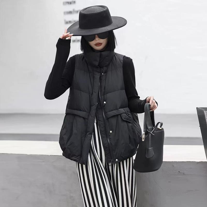 Casual down vest women's outer wear 2024 autumn and winter short, light and thin stand-up collar warm vest tide