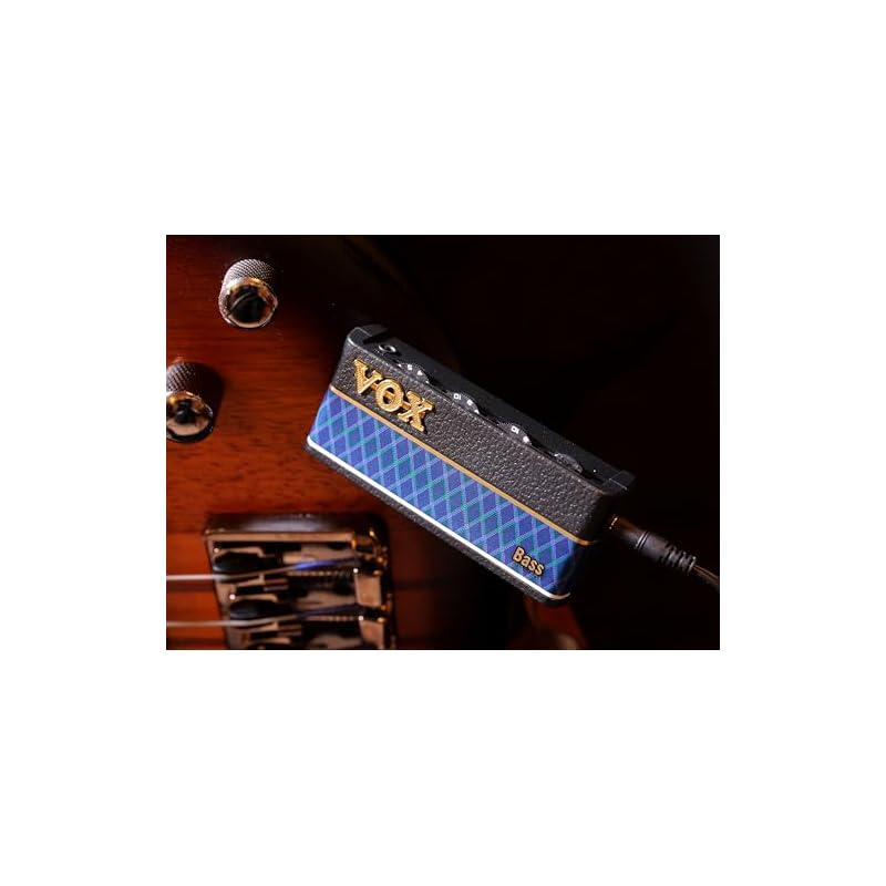 VOX amPlug 3 Bass Headphone Amplifier for Bass: Compact, Cable-Free, Ideal for Home Practice, Battery-Powered, Built-in Effects, Bass Amplifier Sound