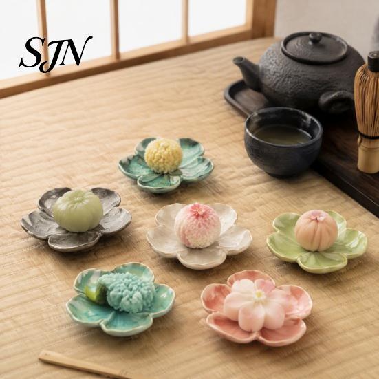 Unique Kiln Change Tableware Cherry Blossom Sauce Dish, Ceramic Sushi Soy Dipping Bowl, Small Appetizer Plates Decorative Seasoning Serving