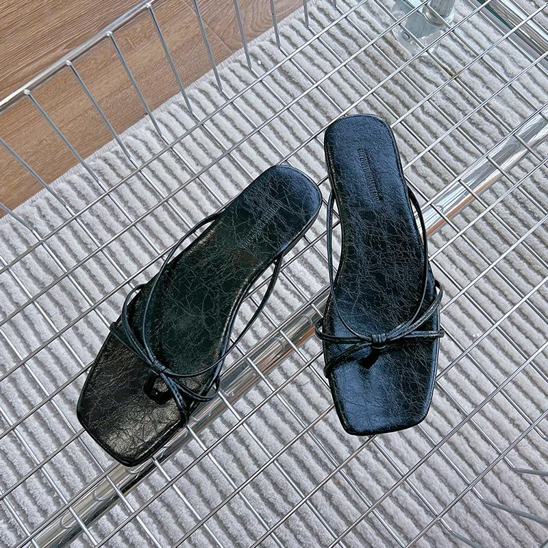 

Шлепанцы из натуральной кожи 2025 лето новая мода высококлассные уличные тапочки женские повседневные универсальные французские сандалии 40 чёрный