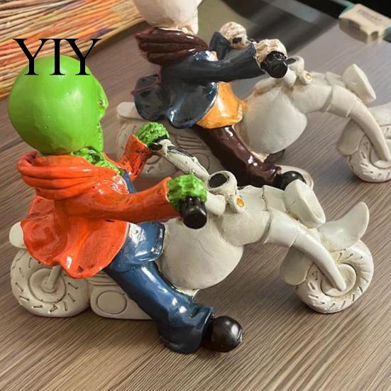 Motorcycle Skull Ornament Halloween Skeleton Riding Figurine, Gothic Spooky Statue for Home Gifts Collectors Garden, Resin Biker Decor Desk